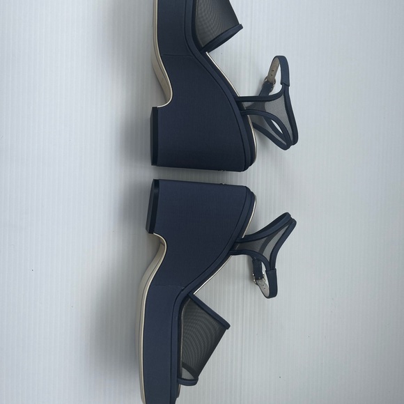 Chanel platform sandal, US size 8, Eggplant/Gray color, never been worn - Picture 5 of 8